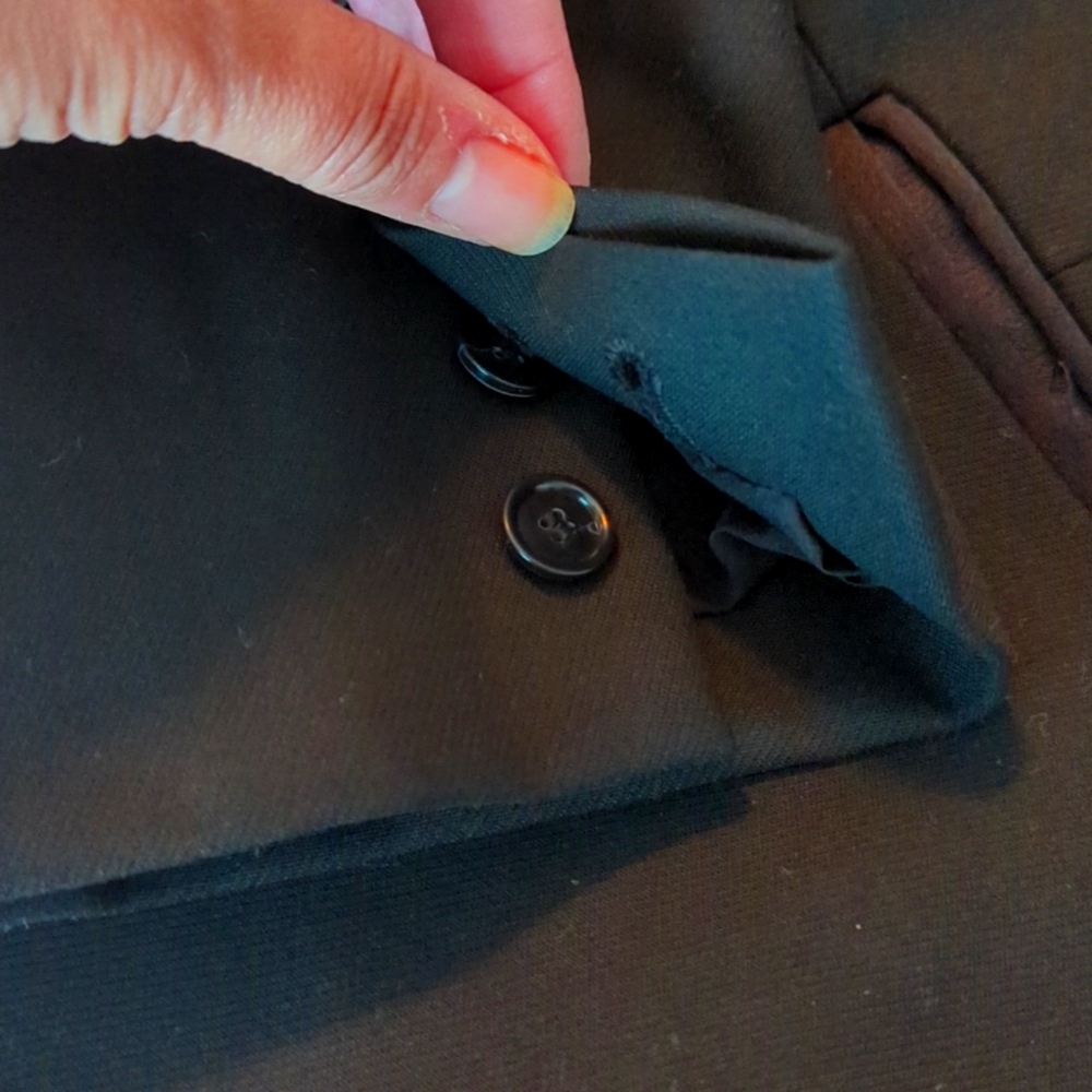 LOFT Black Blazer - Picture 3 of 4